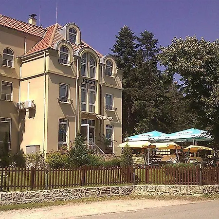 Хотел дукеса