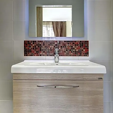 Duchess Hotel 3*
